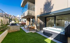 Unique Treasure Apartment